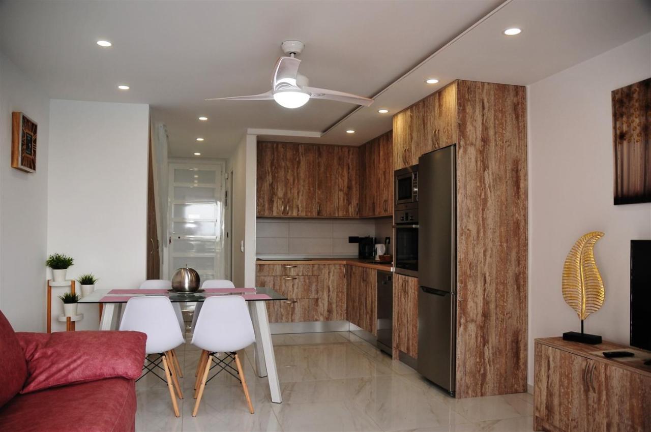 House Matilde 1312 PS4 Appartement Arona  Buitenkant foto